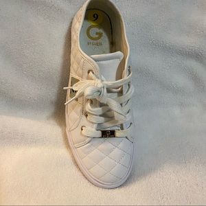 Guess shoe